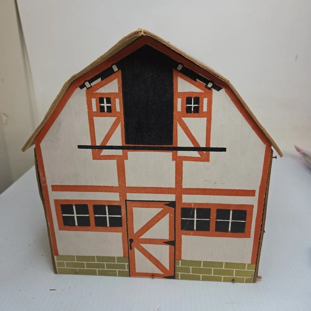 Vintage Honor Bilt Farm Play Set Wood Barn Building Tractor & Figures 1943